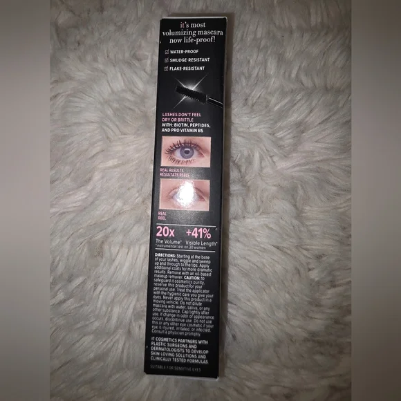 New IT Cosmetics Superhero Volumizing Waterproof Mascara in Super Black - Picture 6 of 9